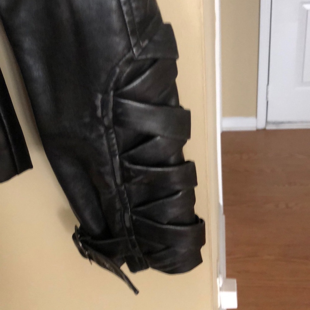 Jacket - Picture 3 of 4